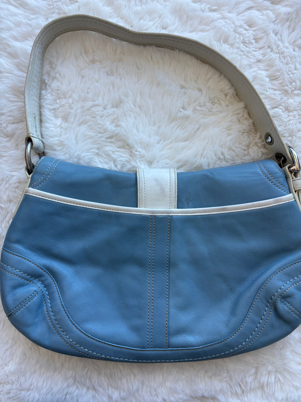 Vintage Coach Baby Blue & white soho leather handbag with silver buckle