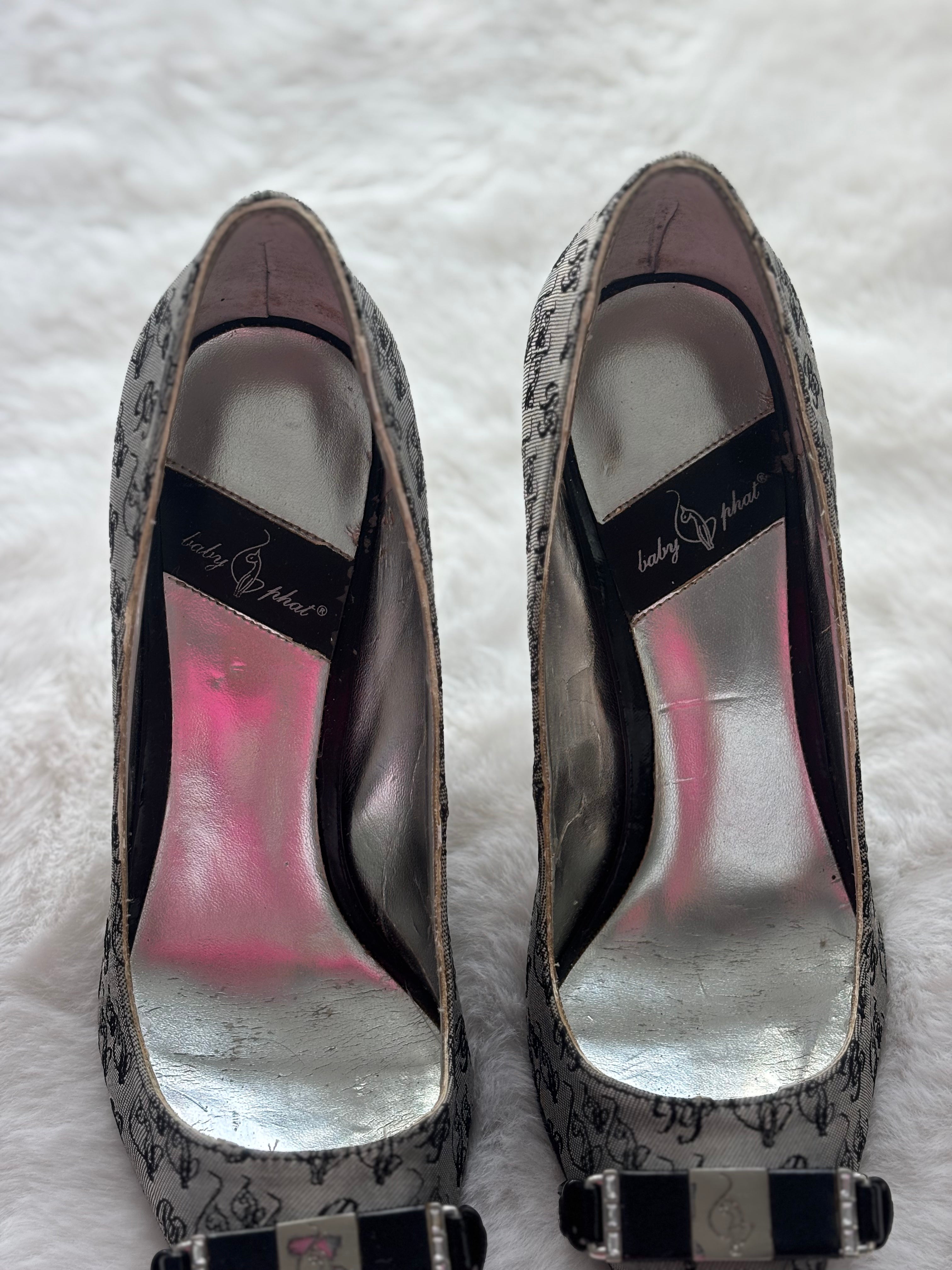Vintage Baby Phat Grey Monogram Logo Print Heels