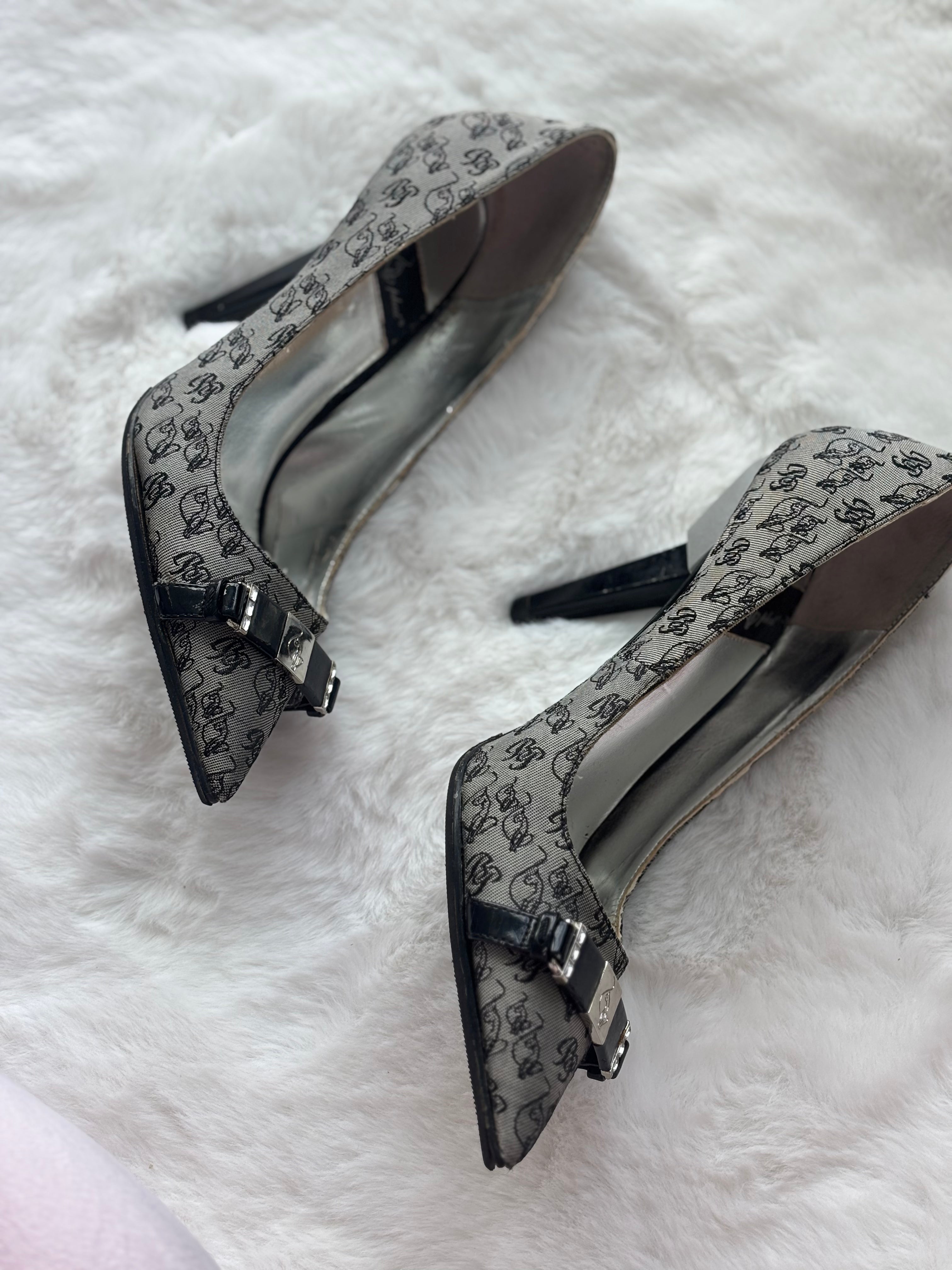 Vintage Baby Phat Grey Monogram Logo Print Heels