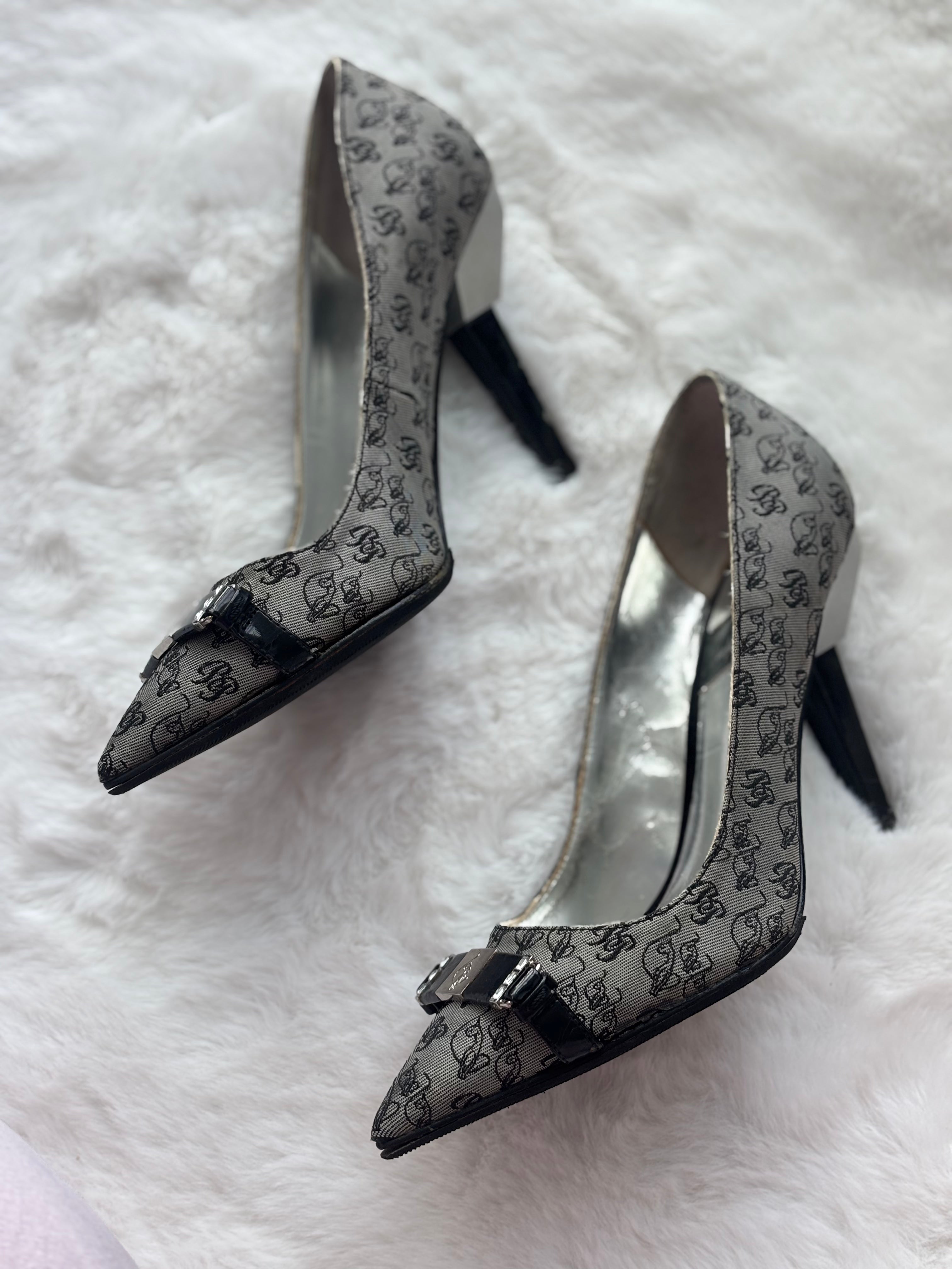 Vintage Baby Phat Grey Monogram Logo Print Heels